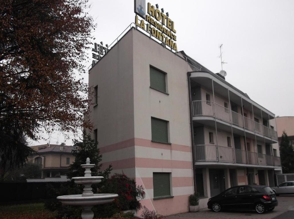 Hotel Residence La Fontana Mariano Comense Εξωτερικό φωτογραφία