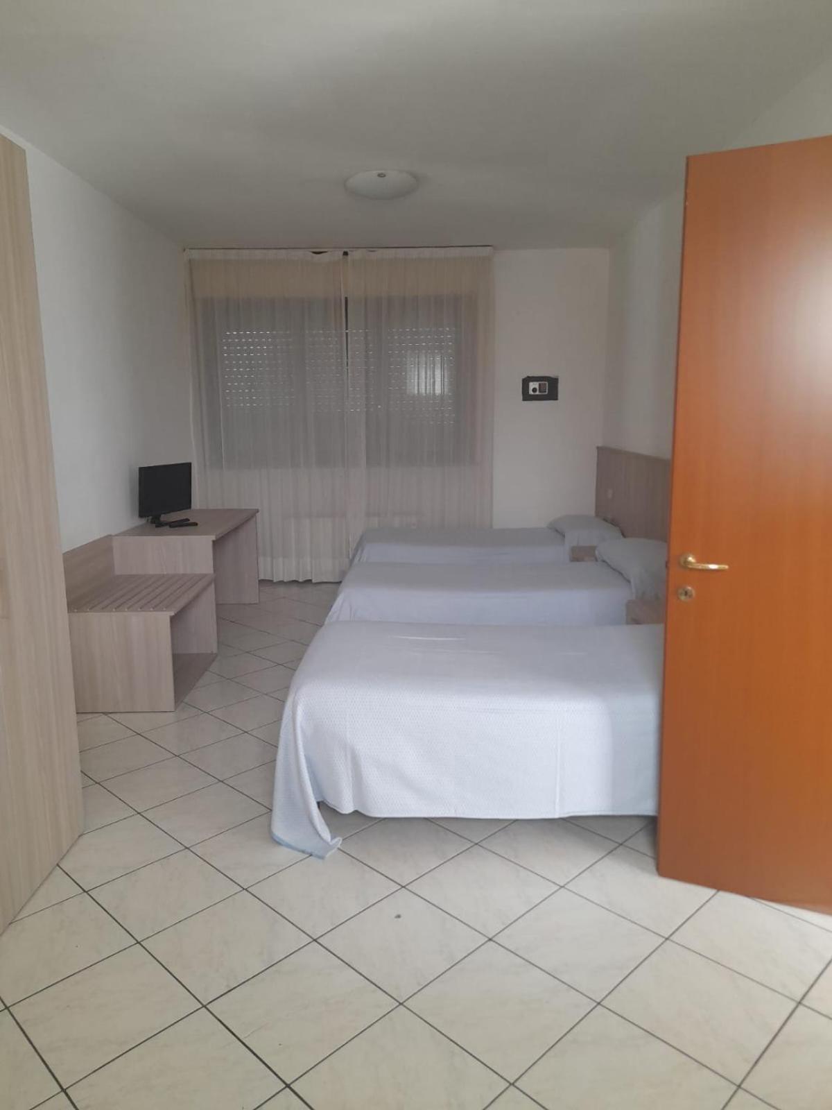 Hotel Residence La Fontana Mariano Comense Εξωτερικό φωτογραφία