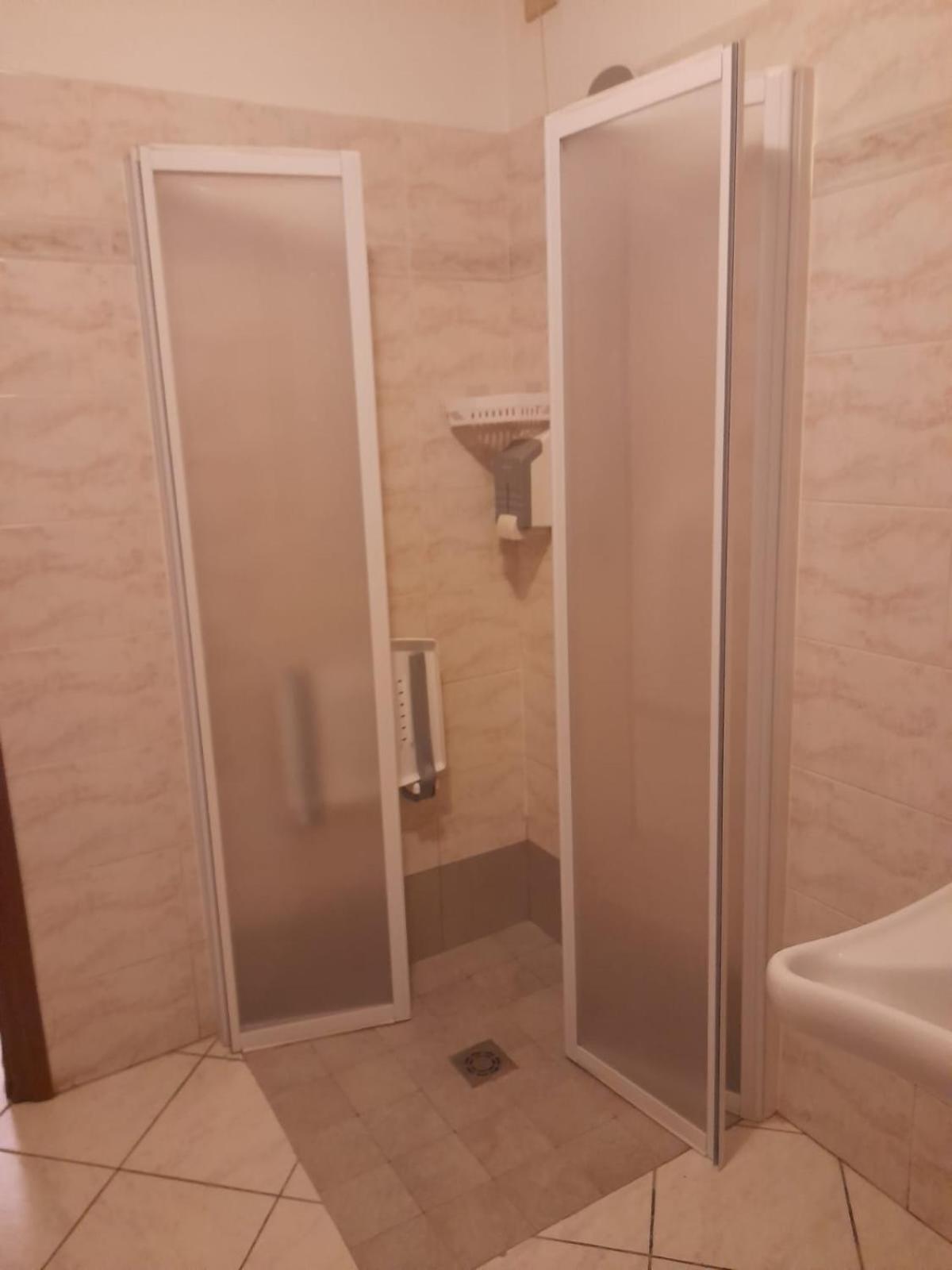 Hotel Residence La Fontana Mariano Comense Εξωτερικό φωτογραφία