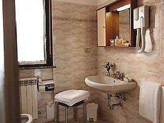 Hotel Residence La Fontana Mariano Comense Εξωτερικό φωτογραφία