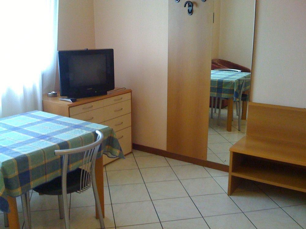 Hotel Residence La Fontana Mariano Comense Εξωτερικό φωτογραφία